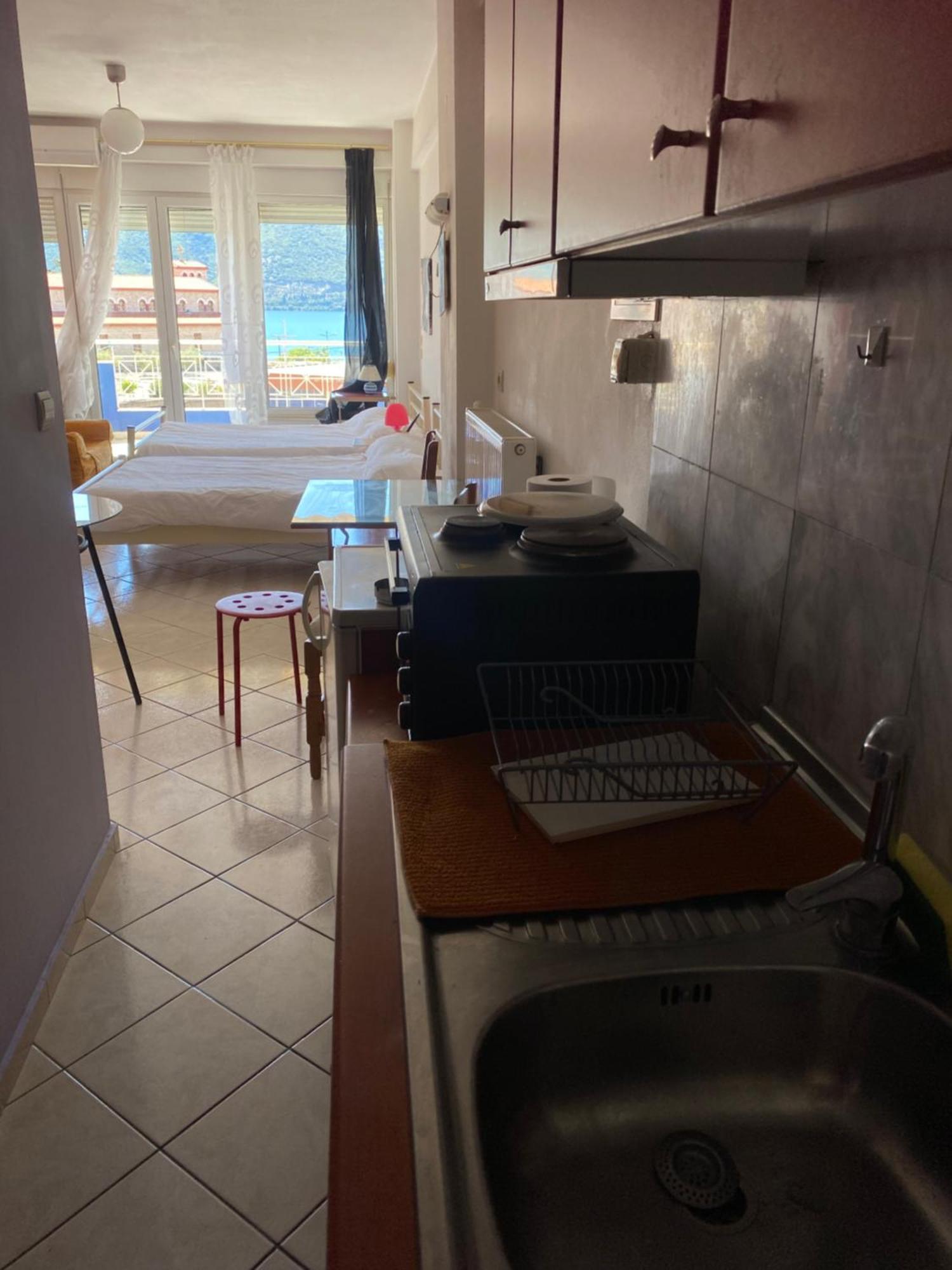 Maria'S Roomstudios Apartments Flats To Let Seaside Heart City Chantzara Spyropoulos Игуменица Экстерьер фото